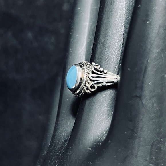 Vintage Sterling Silver Faux Turquoise Ring Sz 6 (R336) - Picture 4 of 8